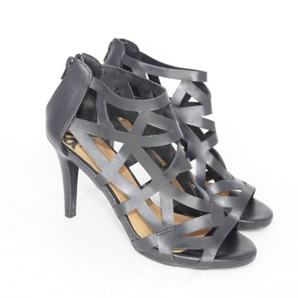 Fergalicious by Fergie Black Cage Peep-toe Pumps, Size 8 - Picture 3 of 7
